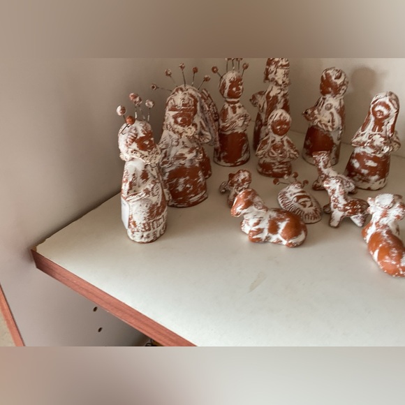 Nativity hands made clay - Picture 2 of 2